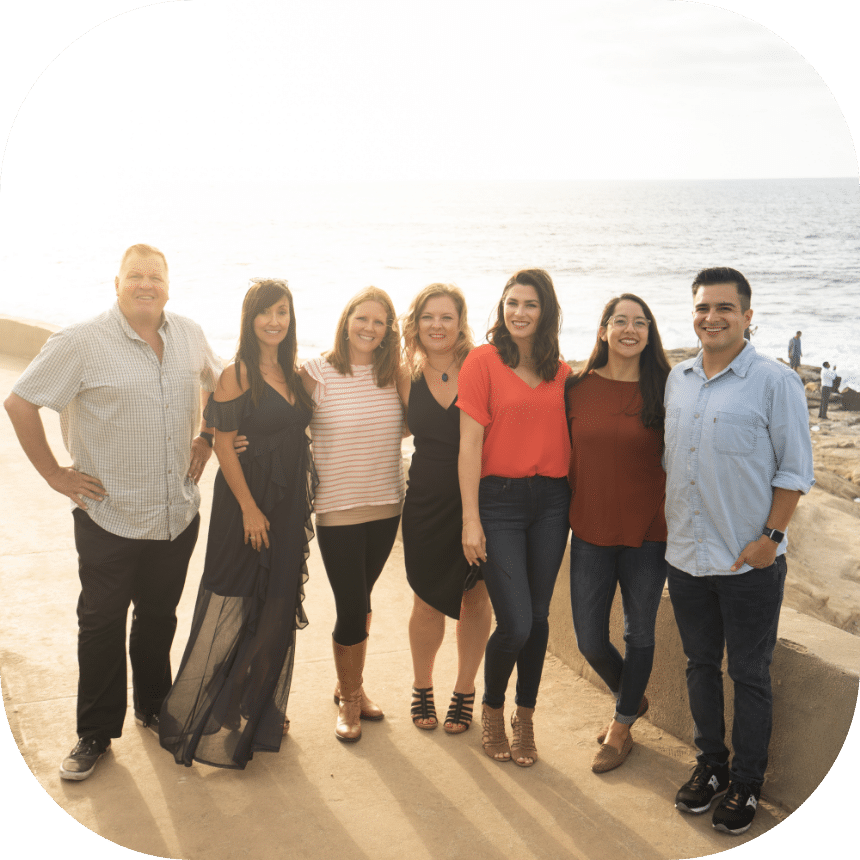 homepage-we-know-SD-FINAL@2x So Diego tour guides standing by the beach