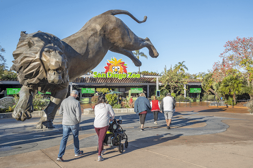 People walking at the enterance of San Diego Zoo