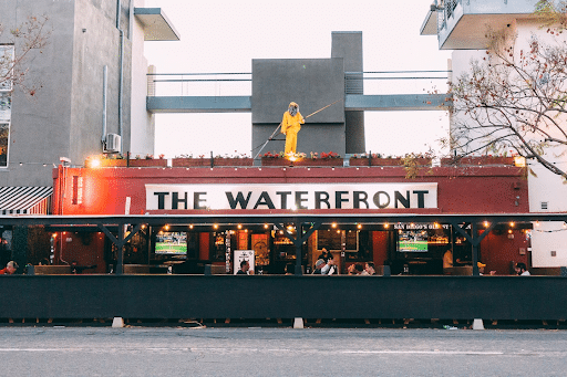 Waterfront Bar & Grill