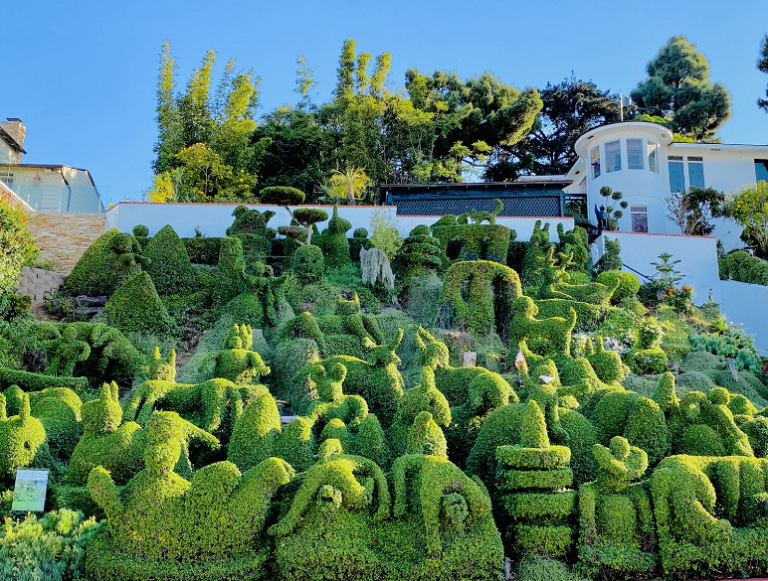 Harper's Topiary Garden